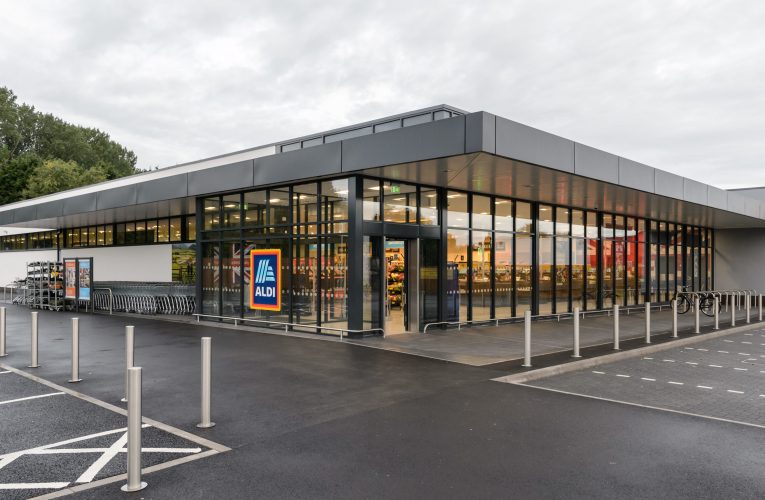 Aldi donates 2000 meals to Surrey charities over the Easter period