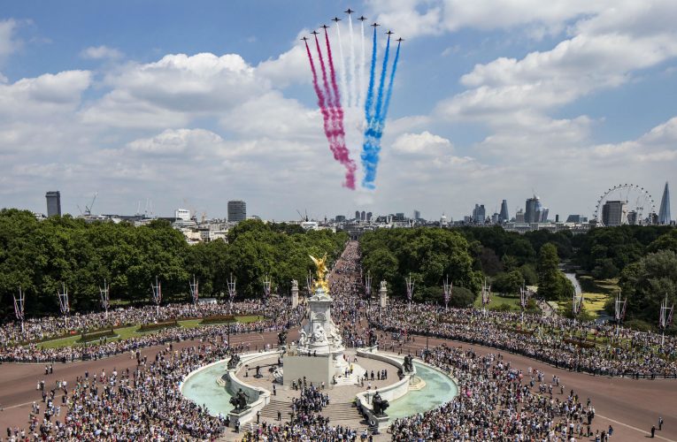 Platinum Jubilee: Flypast to go over Epsom