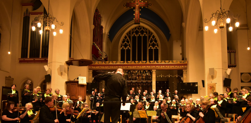Ashtead Choral Society in St Martins Church