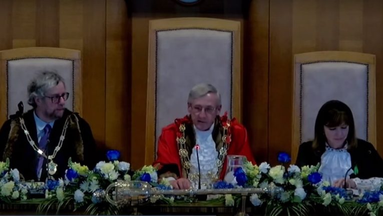New Mayor takes the chair in Council chamber
