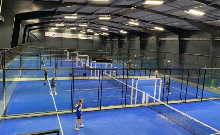 Making a racket for new padel centre