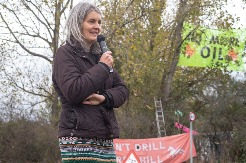 Sarah Finch Horse Hill 5 Nov 2021 Redhill climate campaigner Sarah Finch at Horse Hill rally 5 Nov 2021. Credit Denise Laura Baker, cleared for use