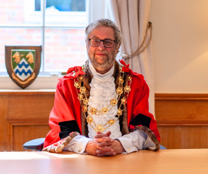 Mayor Leach
