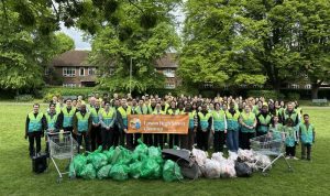 Clean up volunteers in Rosebery Park
