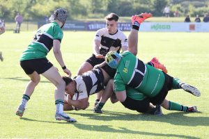 Iain Frazerr's photographs of the final.