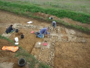 Archealogical dig at Fetcham Springs 2009