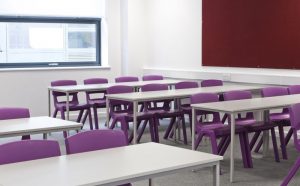 Stock image of empty classroom. (Credit: kieurope/ Pixabay)