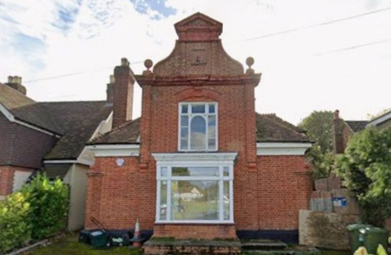 Is there a neat solution to struggling Epsom Common Club?