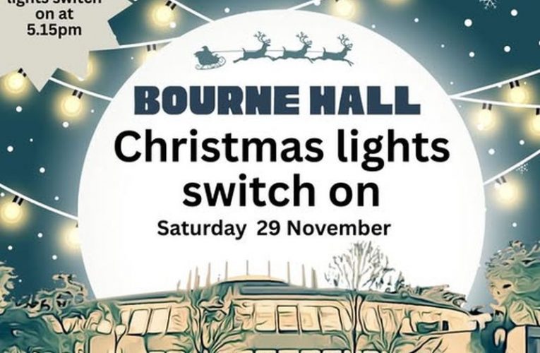 Bourne Hall Xmas lights switch on