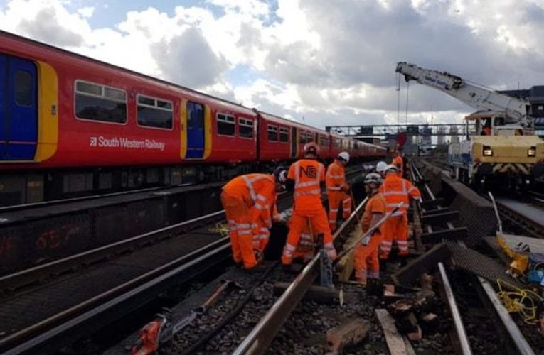 Christmas trains and buses in Surrey