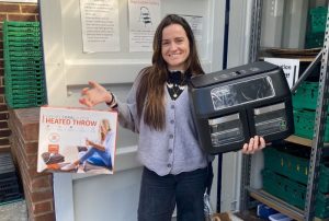 Good Company energy support. Volunteer with energy devices.