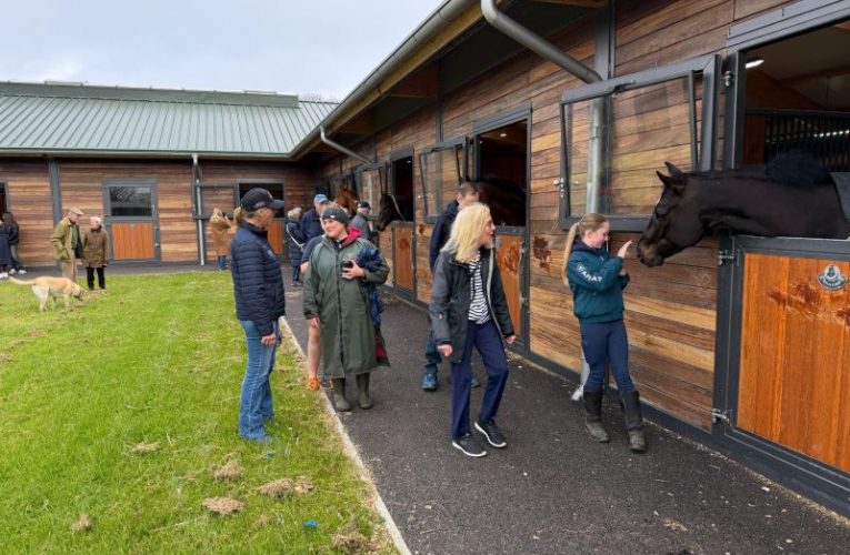 Stable Visit Opens Doors on Epsom Downs