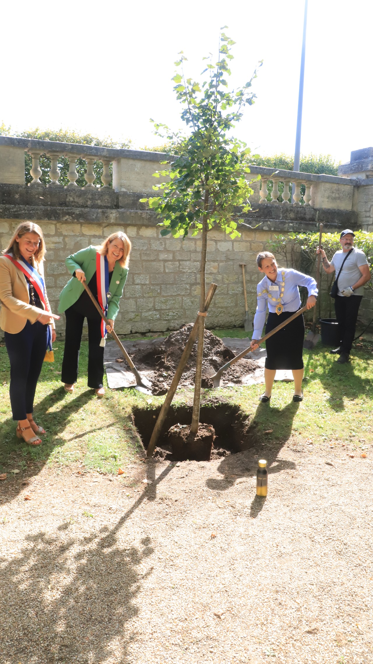 Mayoral tree planting. Epsom news